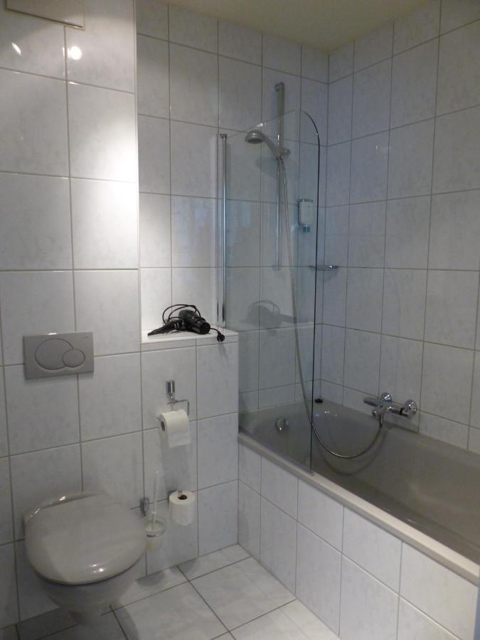 Hotel Eifelsteig Roetgen Exteriör bild
